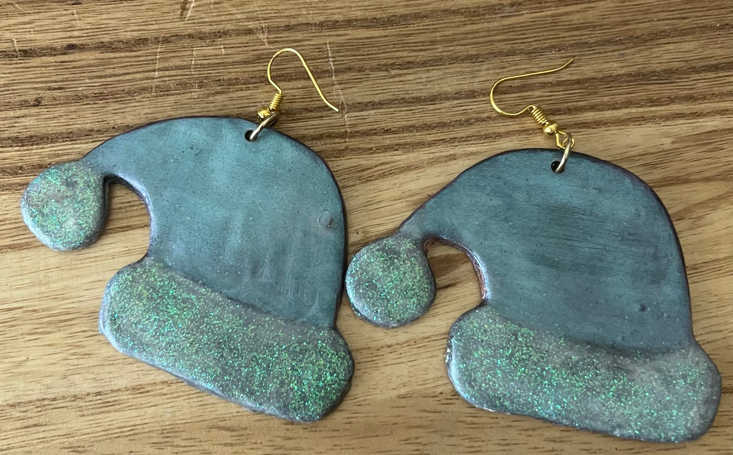 Tinsel & Teal Santa Dangles